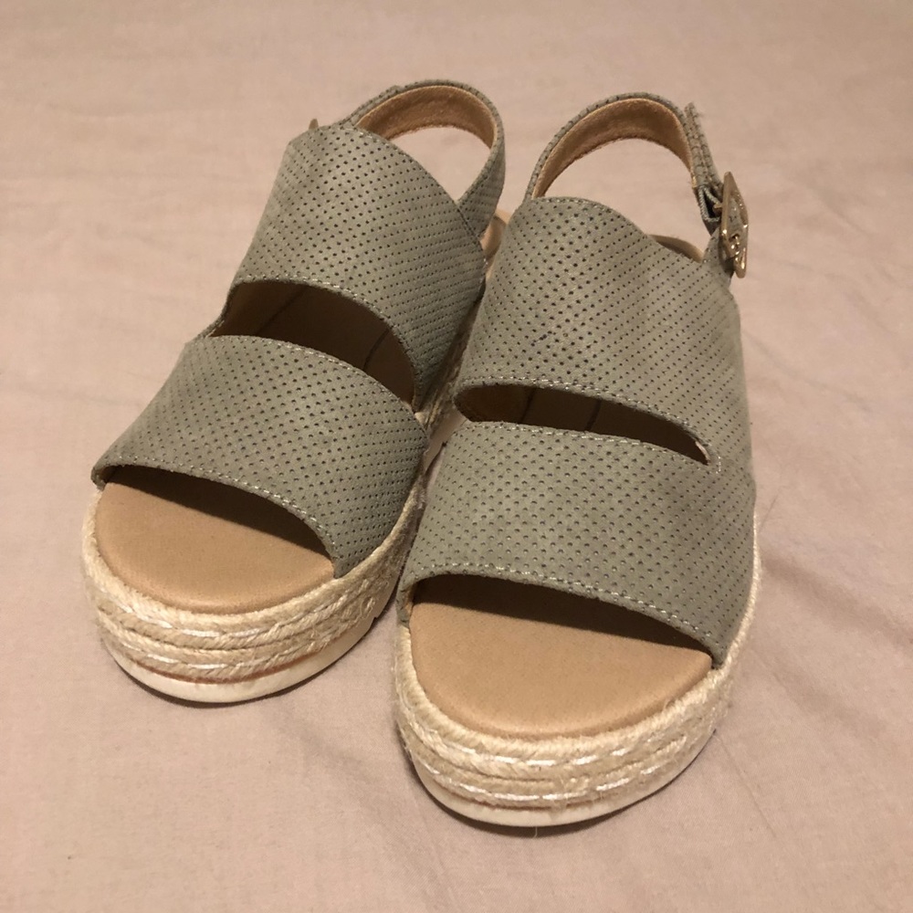 Green sandles